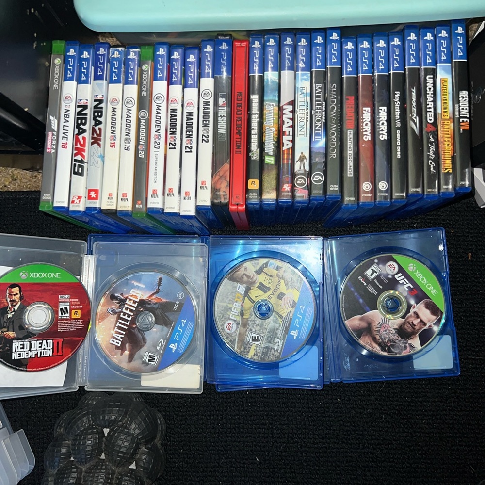 HUGE VIDEO GAME LOT